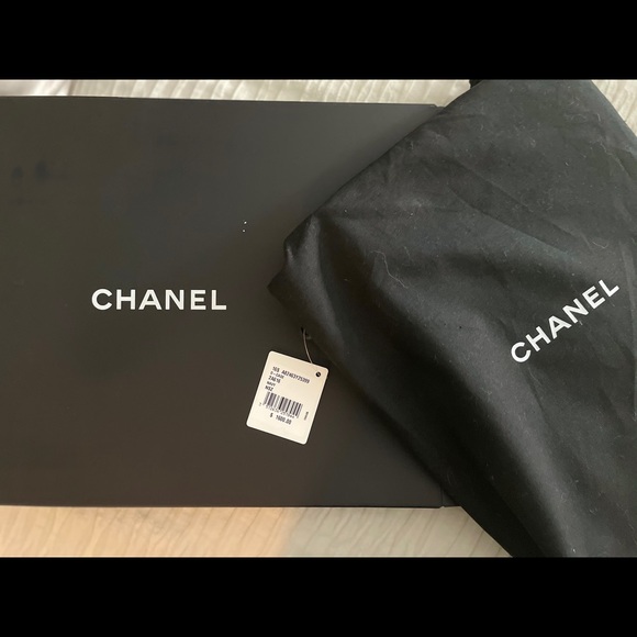 Chanel Airlines Envelope Clutch - Picture 9 of 9
